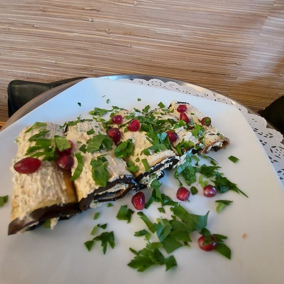 Eggplants with Walnuts